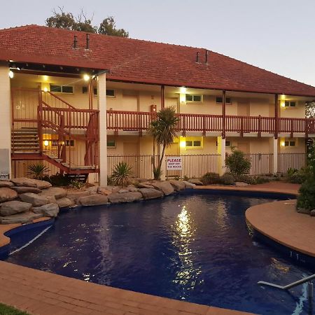 Vine Inn Barossa Нереутпа Экстерьер фото
