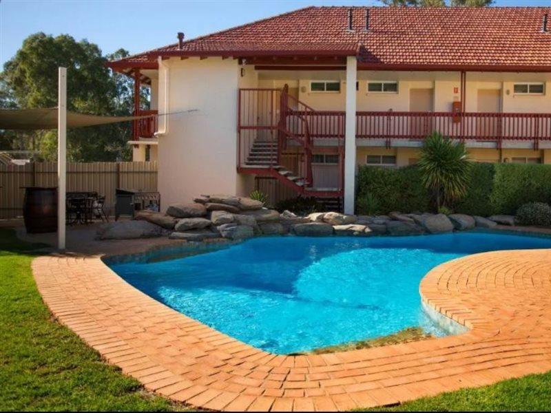 Vine Inn Barossa Нереутпа Экстерьер фото